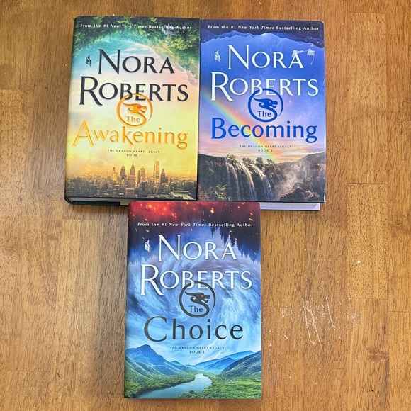 Other - Nora Roberts Book Trilogy Set